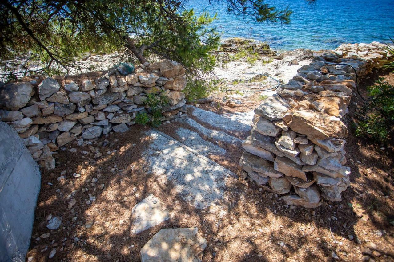 Obiteljska Kuca Za Odmor Futura Villa Milna  Dış mekan fotoğraf